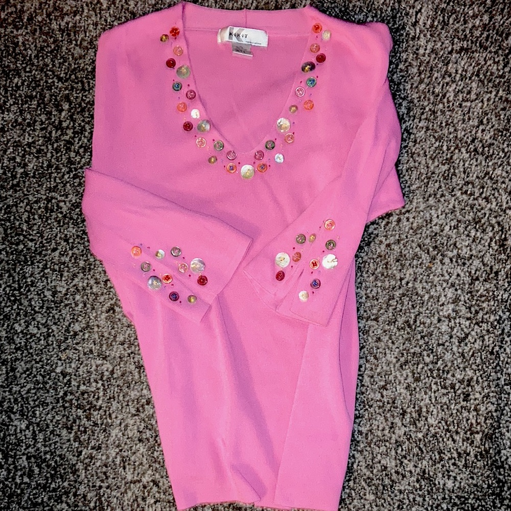 Very nice women’s knit sweater